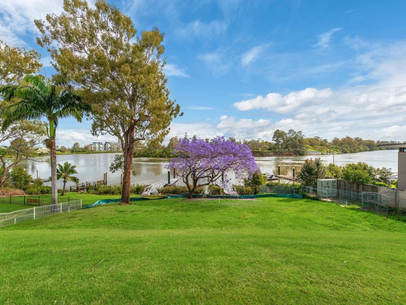 24 Astolat  Street, Yeronga QLD 4104