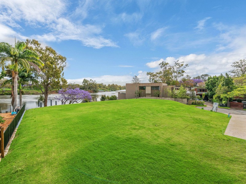 24 Astolat  Street, Yeronga QLD 4104