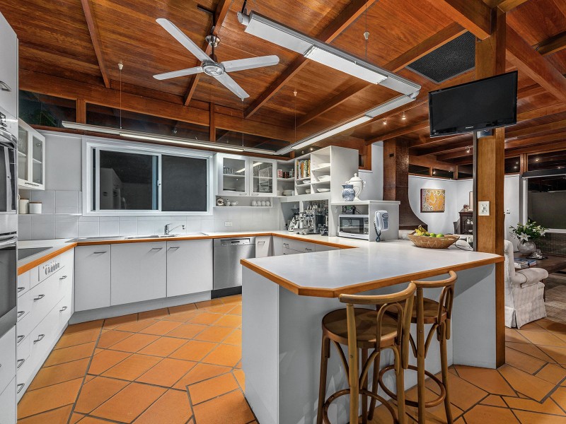 630 Jesmond Road, Fig Tree Pocket QLD 4069