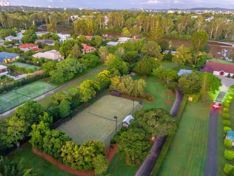 630 Jesmond Road, Fig Tree Pocket QLD 4069