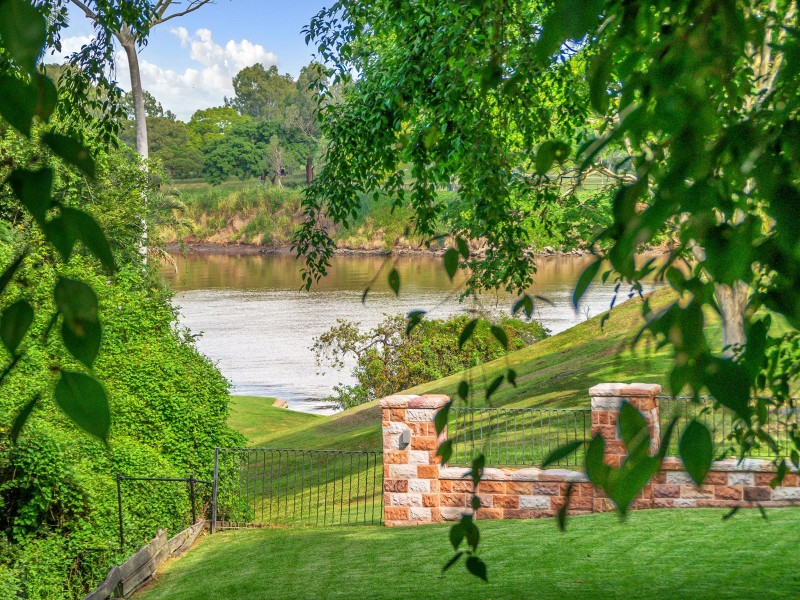 46 Instow Street, Yeronga QLD 4104