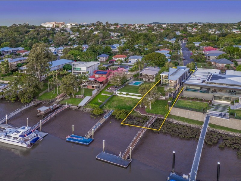 41 Brisbane Corso, Fairfield QLD 4103