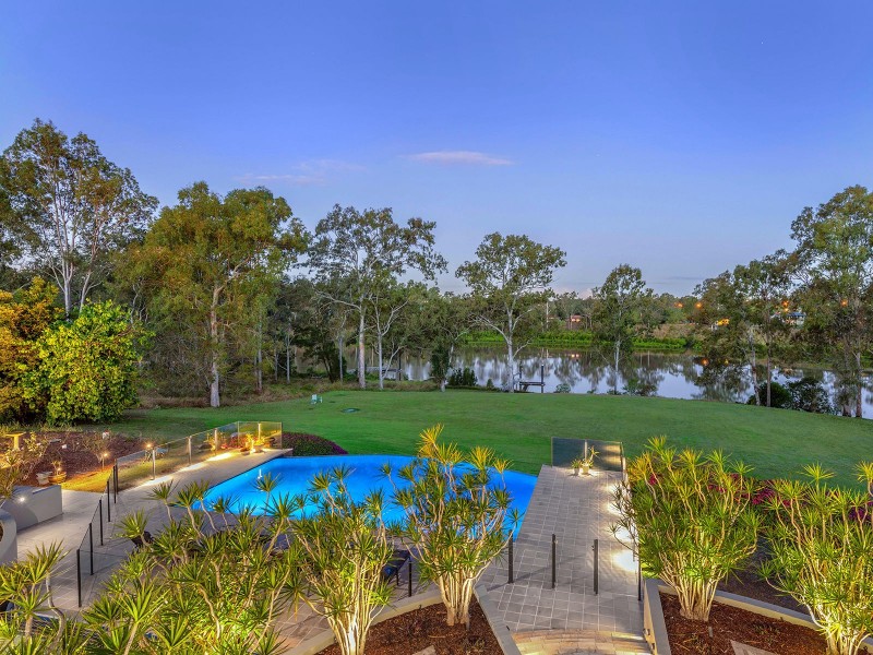 111 Lather Road, Bellbowrie QLD 4070