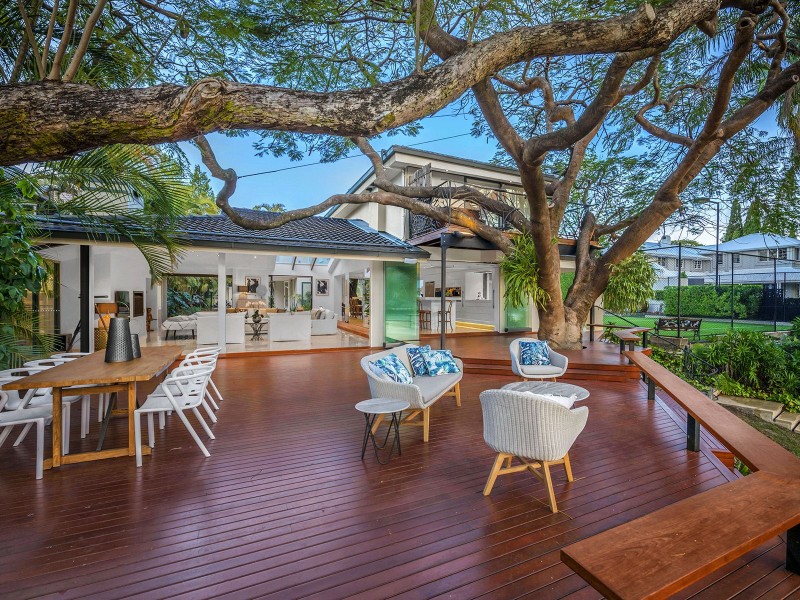 27 Sutton Street, Chelmer QLD 4068