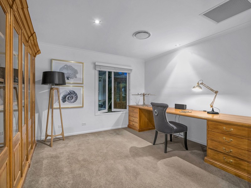 27 Sutton Street, Chelmer QLD 4068