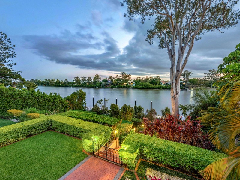 31 Ivy Street, Indooroopilly QLD 4068