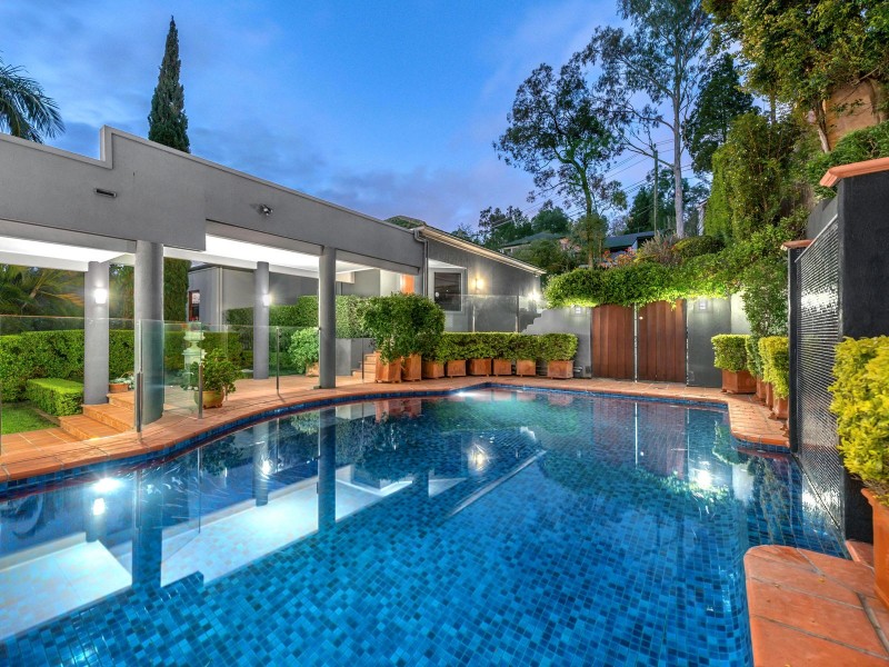 31 Ivy Street, Indooroopilly QLD 4068