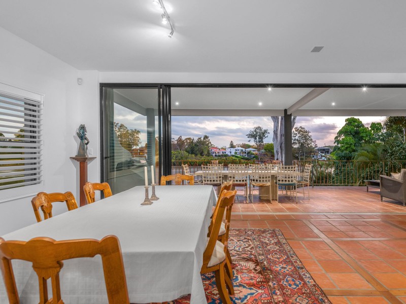 31 Ivy Street, Indooroopilly QLD 4068