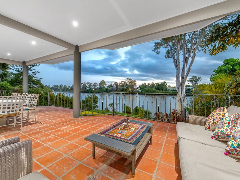 31 Ivy Street, Indooroopilly QLD 4068