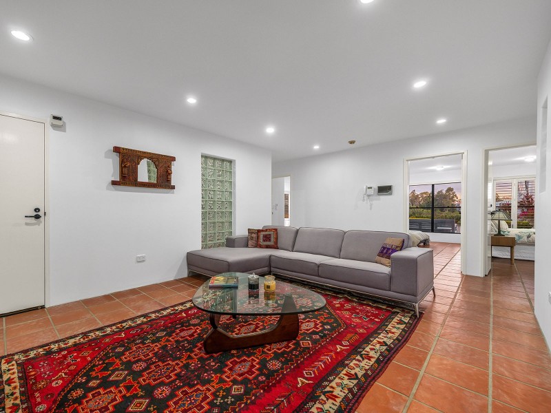 31 Ivy Street, Indooroopilly QLD 4068