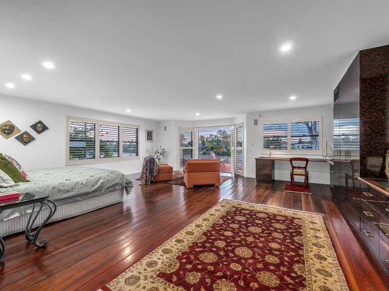 31 Ivy Street, Indooroopilly QLD 4068
