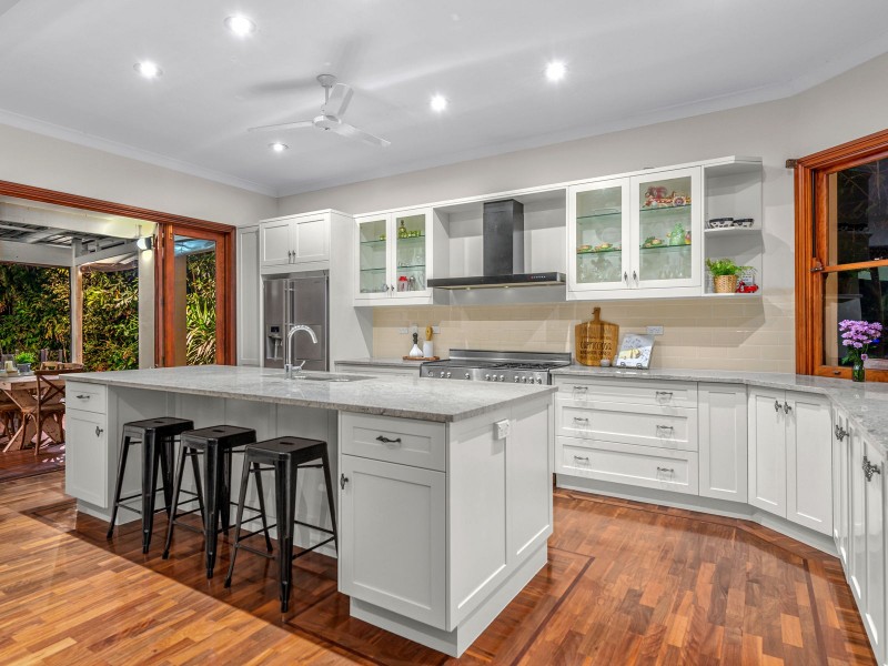 9 Joseph Street, Sherwood QLD 4075