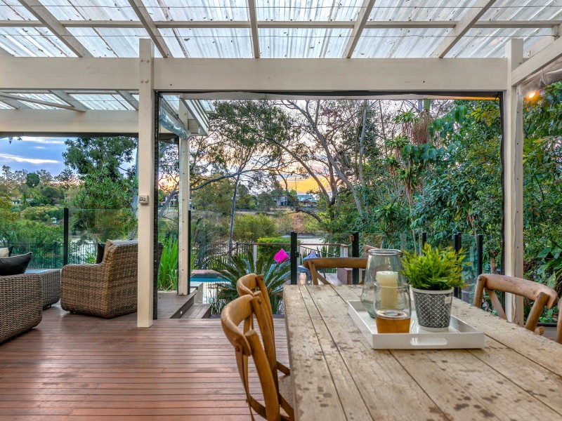 9 Joseph Street, Sherwood QLD 4075