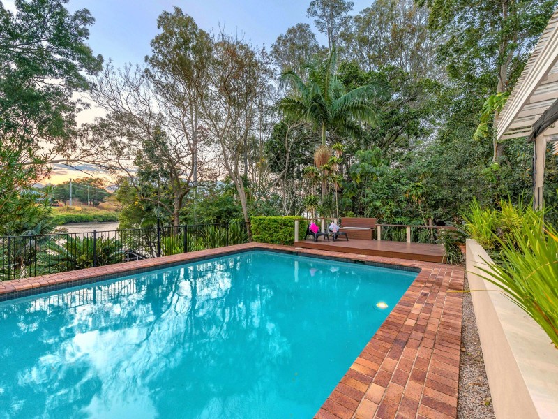 9 Joseph Street, Sherwood QLD 4075