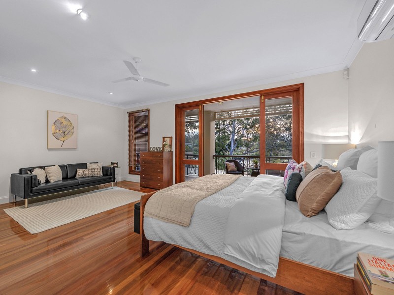 9 Joseph Street, Sherwood QLD 4075