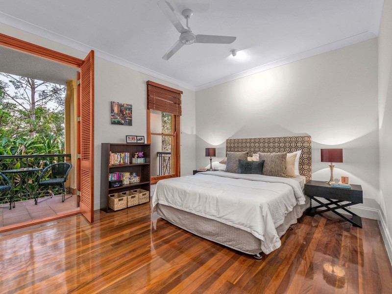 9 Joseph Street, Sherwood QLD 4075