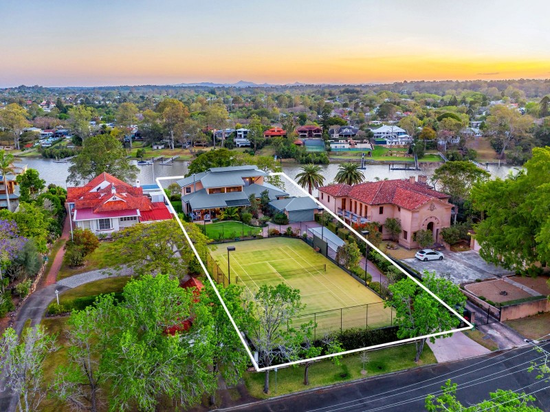 29 Neulans Road, Indooroopilly QLD 4068