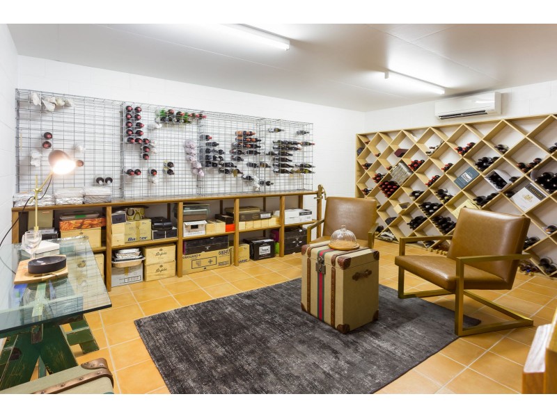 29 Neulans Road, Indooroopilly QLD 4068