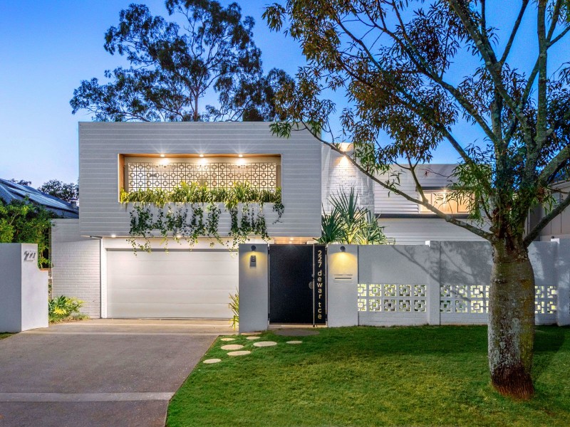 227 Dewar Terrace, Corinda QLD 4075