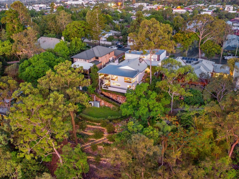 227 Dewar Terrace, Corinda QLD 4075