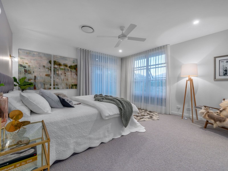 227 Dewar Terrace, Corinda QLD 4075