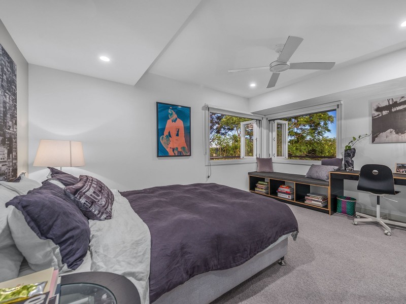 227 Dewar Terrace, Corinda QLD 4075