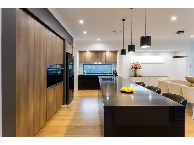 9 Cubberla Street, Fig Tree Pocket QLD 4069