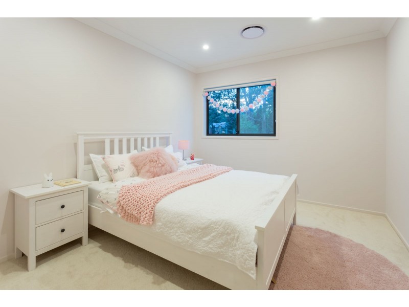 9 Cubberla Street, Fig Tree Pocket QLD 4069