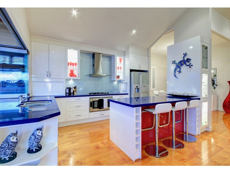 42 Wynnum Road, Norman Park QLD 4170