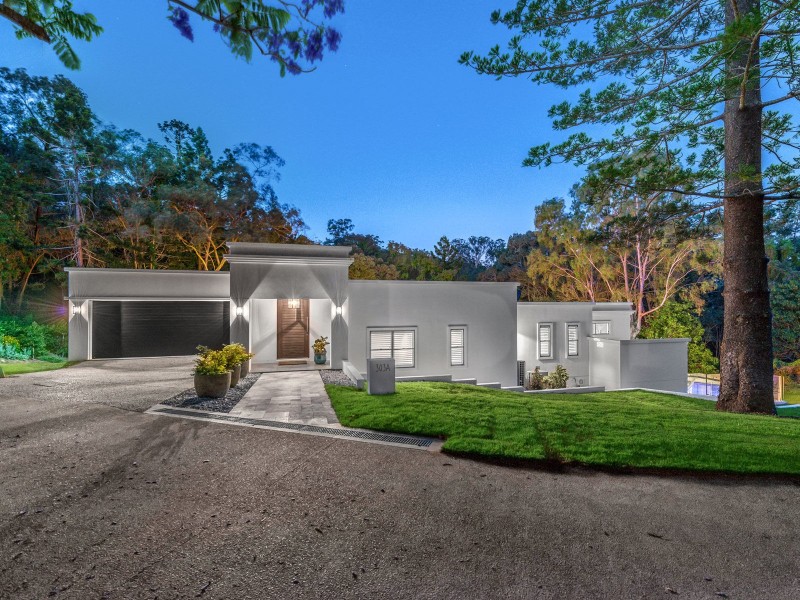 303a Kenmore Road, Fig Tree Pocket QLD 4069