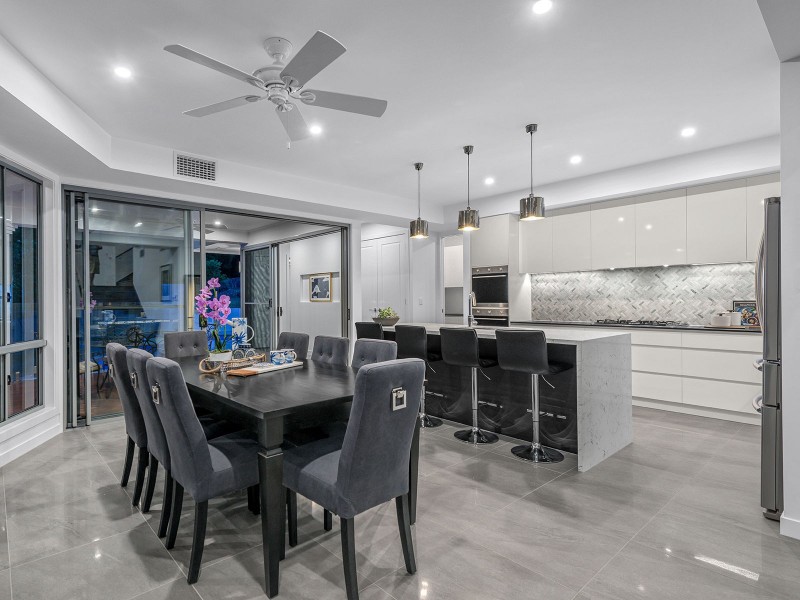 303a Kenmore Road, Fig Tree Pocket QLD 4069