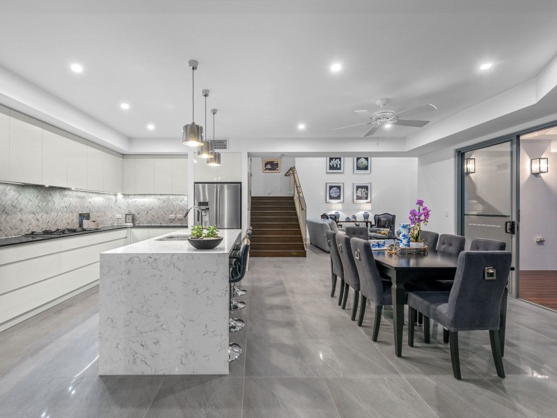 303a Kenmore Road, Fig Tree Pocket QLD 4069