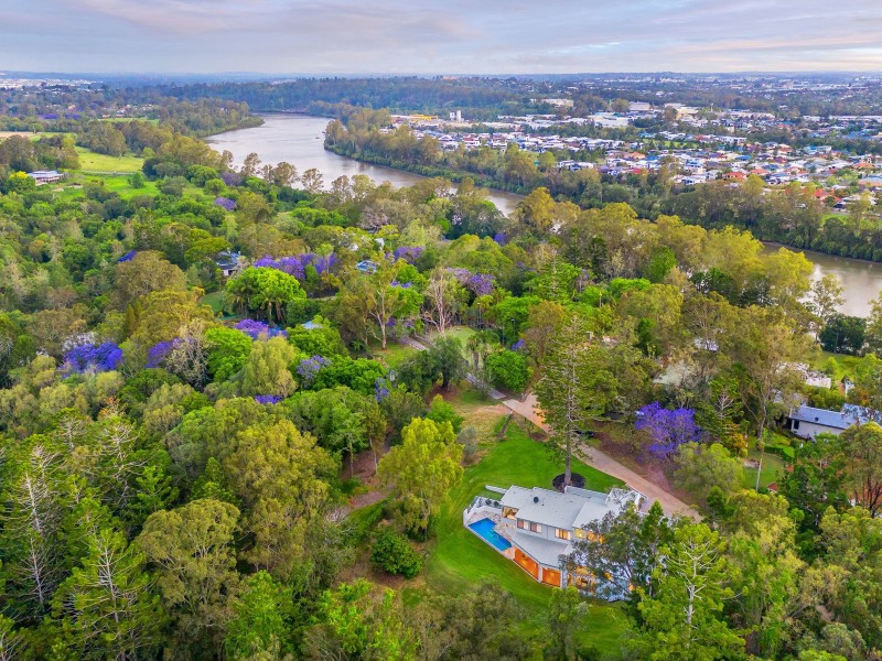 303a Kenmore Road, Fig Tree Pocket QLD 4069