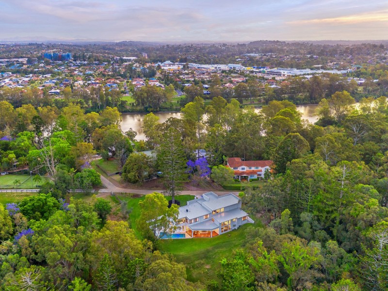 303a Kenmore Road, Fig Tree Pocket QLD 4069