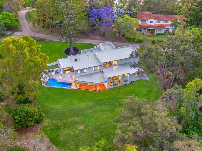 303a Kenmore Road, Fig Tree Pocket QLD 4069