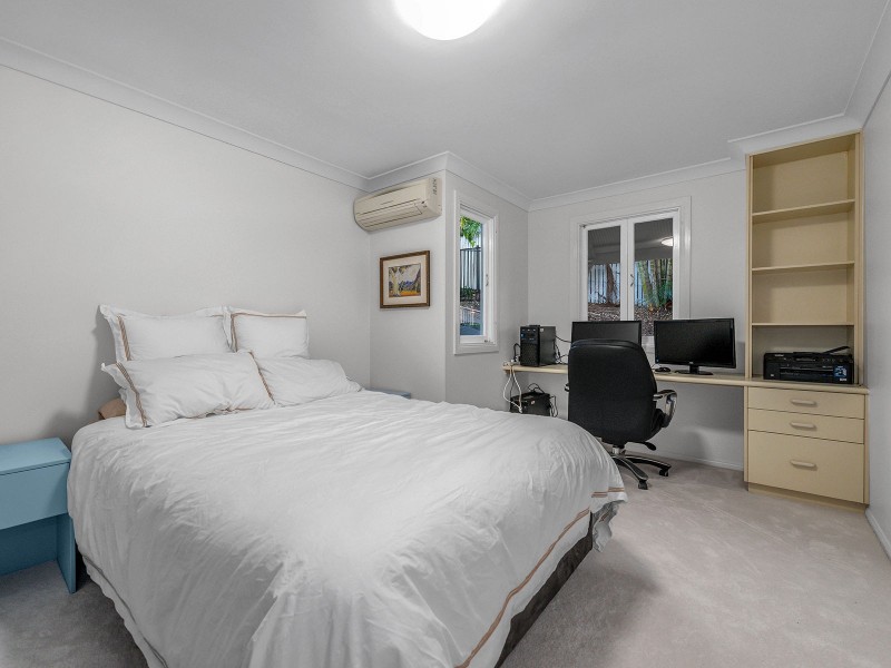 128 Kadumba Street, Yeronga QLD 4104
