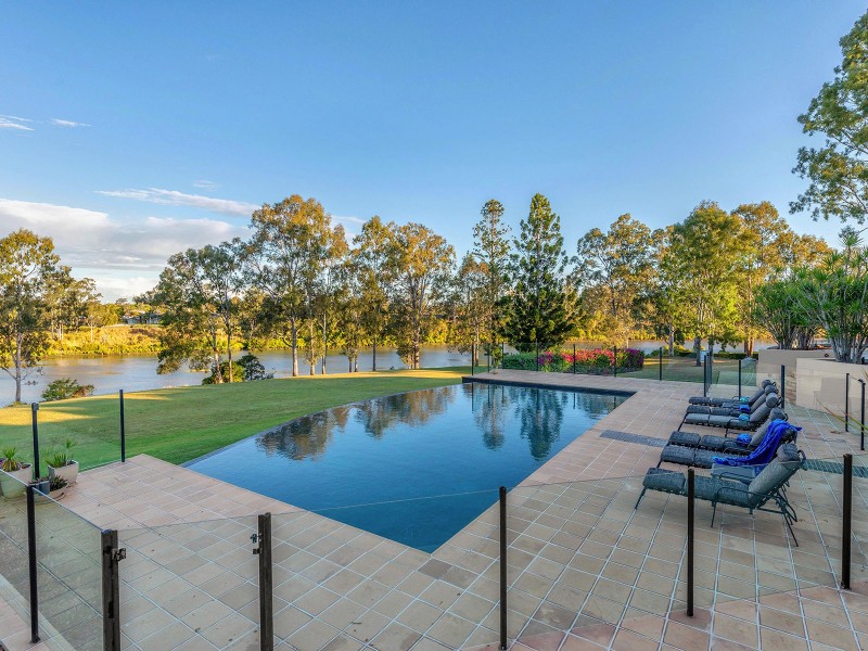 111 Lather Road, Bellbowrie QLD 4070