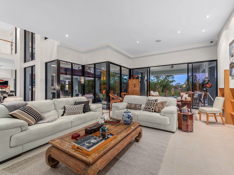 111 Lather Road, Bellbowrie QLD 4070