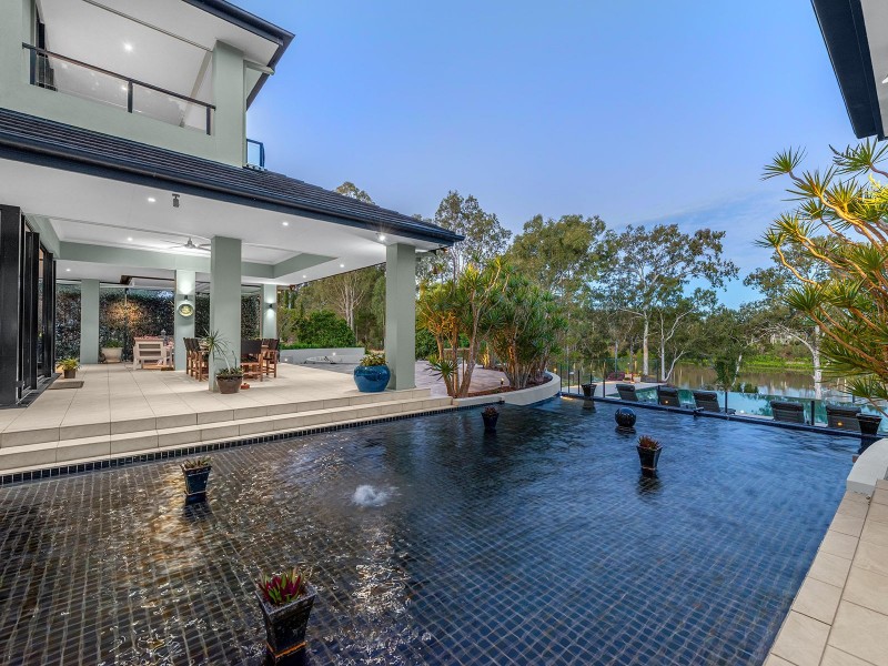 111 Lather Road, Bellbowrie QLD 4070