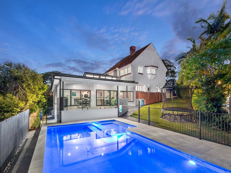 388 Swann Road, St Lucia QLD 4067