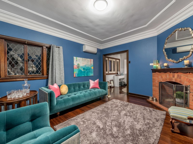 388 Swann Road, St Lucia QLD 4067
