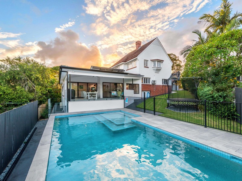 388 Swann Road, St Lucia QLD 4067