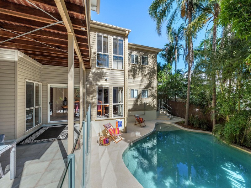 71 Laurel Ave, Chelmer QLD 4068