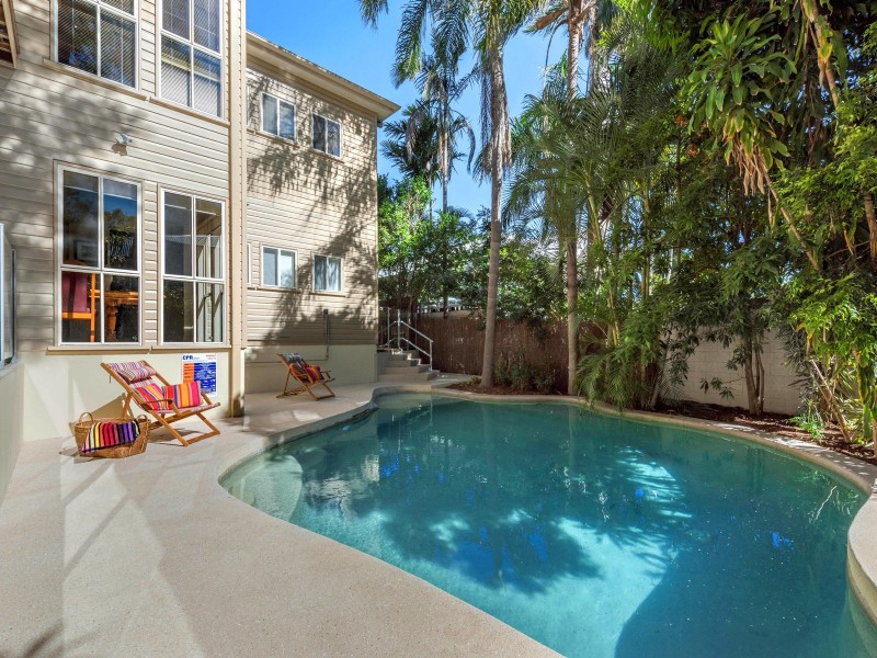 71 Laurel Ave, Chelmer QLD 4068