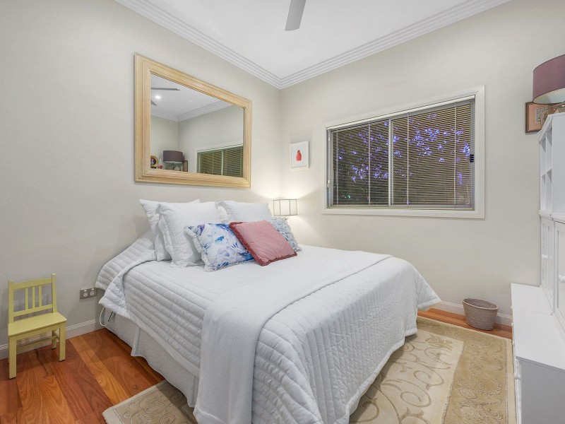 71 Laurel Ave, Chelmer QLD 4068