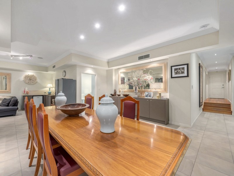 71 Laurel Ave, Chelmer QLD 4068