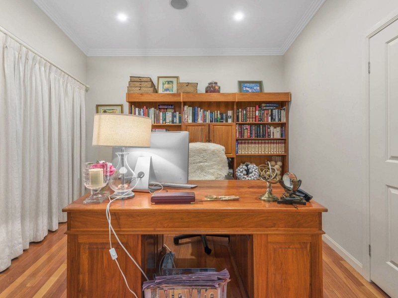 71 Laurel Ave, Chelmer QLD 4068