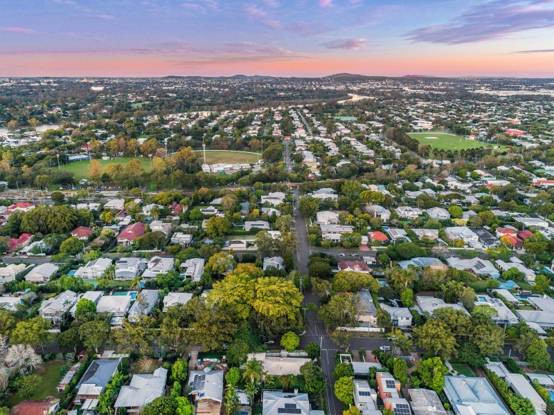 71 Laurel Ave, Chelmer QLD 4068