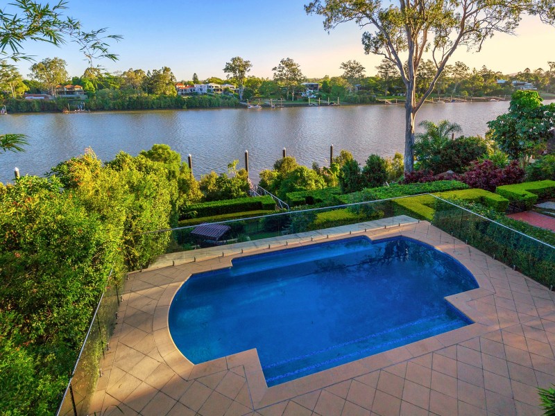 33 Ivy Street, Indooroopilly QLD 4068