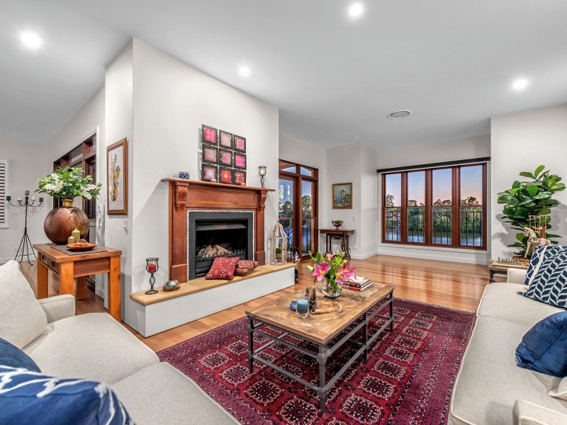 33 Ivy Street, Indooroopilly QLD 4068